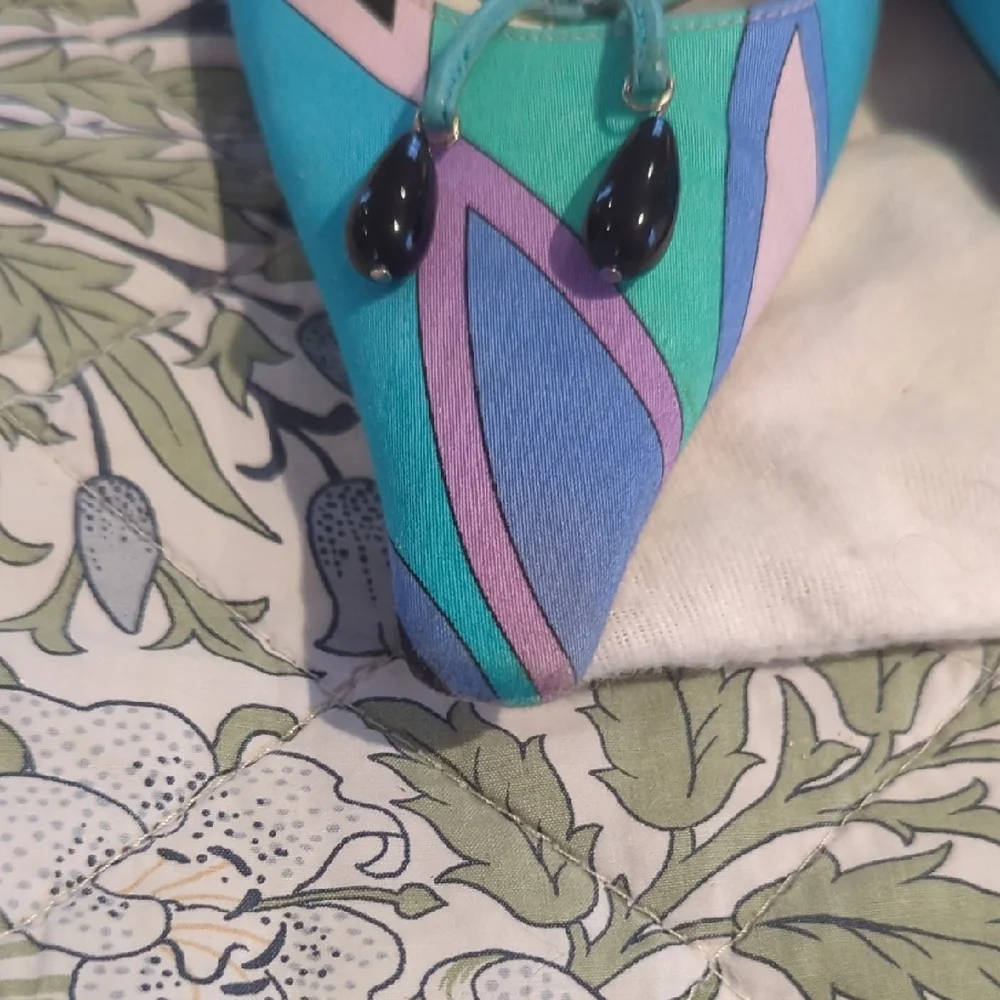 Emilio Pucci Silk Blue and Green Patterned Mules - Picture 8 of 10